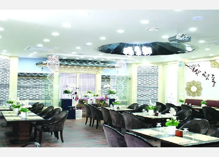 Noblesse Hotel 2*
