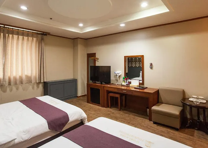 Noblesse Hotel